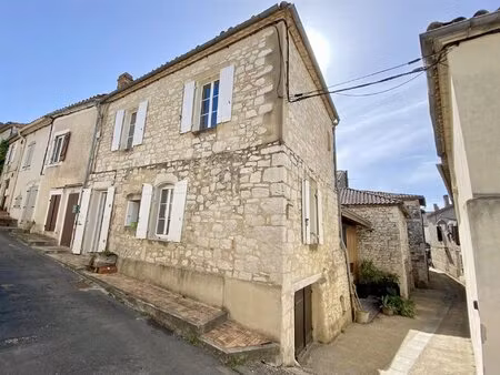 charmante maison en pierre au coeur de monflanquin