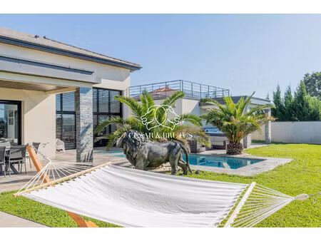 prestige & volumes – piscine  spa  t3 indépendant