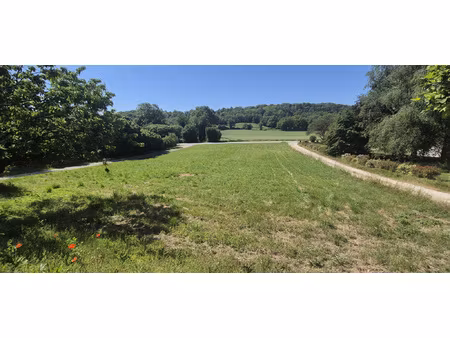 terrain constructible de 842 m2