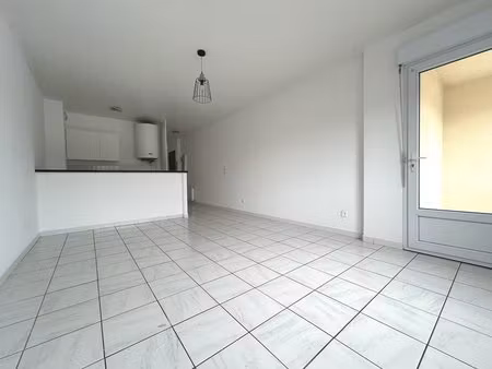 location appartement 1 pièce 33m²