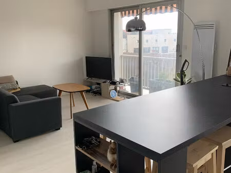 location appartement 2 pièces  49.00m²  châteauroux
