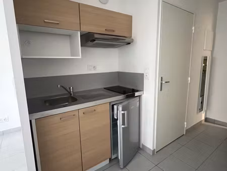location appartement 1 pièce 21m² tours 37200