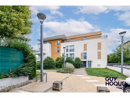 appartement lieusaint 3 pièce(s) avec terrasse  jardin et deux places de stationnement !