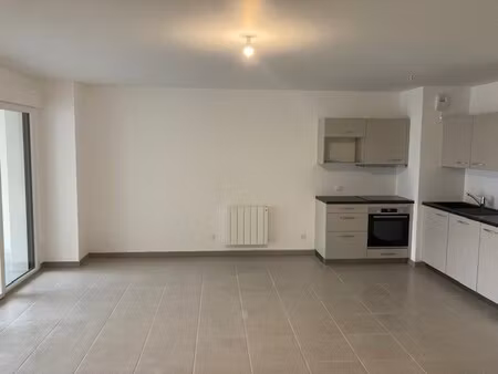 location appartement 3 pièces 67m² tours 37100