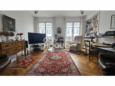 appartement à vendre de 8 pièces de 250 m²