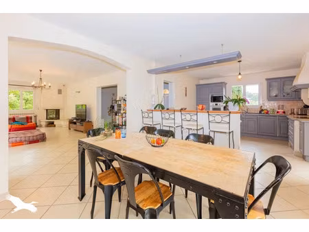 vente maison 9 pièces 242 m² à auch (32000)  418 000 €