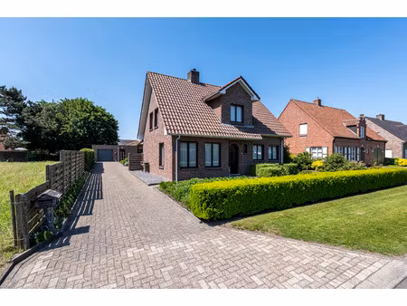 huis te koop in weelde met 4 slaapkamers