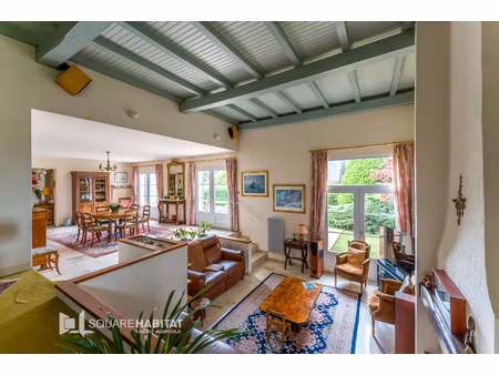 achat maison 8 pièces 204m²