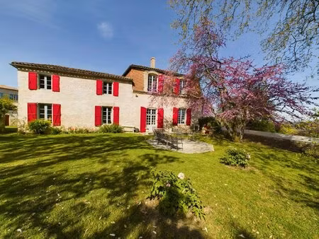 propriété templière d’exception du xviie siècle avec un maison principale  2 annexes indép