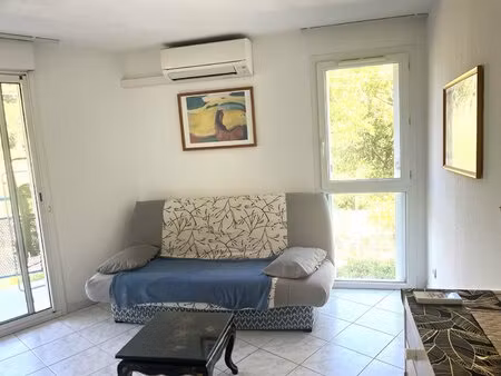 appartement avec vue mer et accès direct à la plage ? vias plage