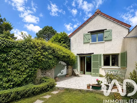 maison de village à bussy-saint-georges (77600)