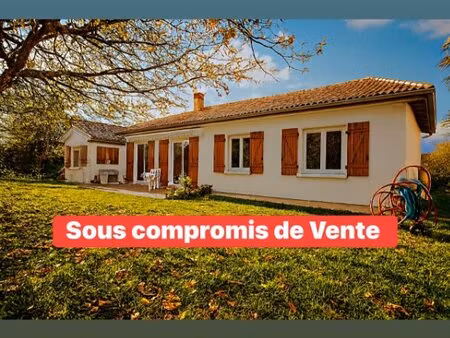 chaleureuse maison familiale de plain-pied dans un quartier prisé de voreppe
