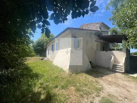 maison comprenant 2 appartements + studio