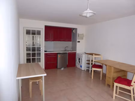 location appartement 1 pièces 29m2 reims 51100 - 494 € - surface privée