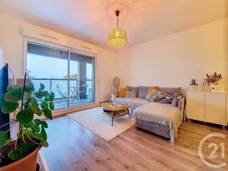 location appartement 3 pièces à saint-sébastien-sur-loire baugerie (44230) : à louer 3 piè