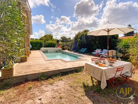 vente maison 7 pièces 172 m² arès (33740)