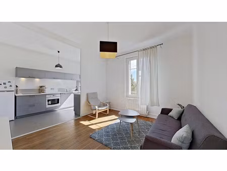 location appartement 3 pièces 72 m² à lyon 3 (69003)