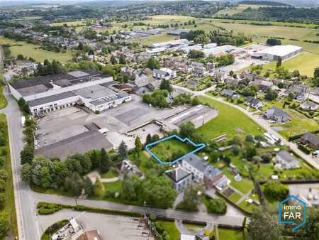 terrain à bâtir de 8 ares 33 pour 4 logements