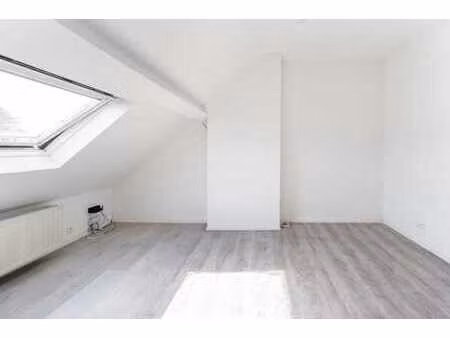 uccle - stalle - appartement dans une petite copropriété