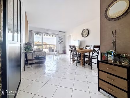 appartement t4 de 79 m2 3 chambres terrasse cave parking privatif