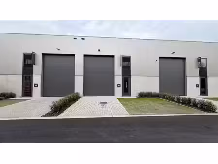 nouvelle unité de pme dans le parc d'activités cesar busine