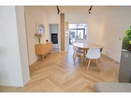maison clé en main et économe en énergie  au centre d’asse