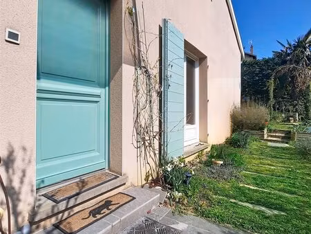 saint-symphorien-d’ozon maison atypique de 100 m2 3 chambres + bureau