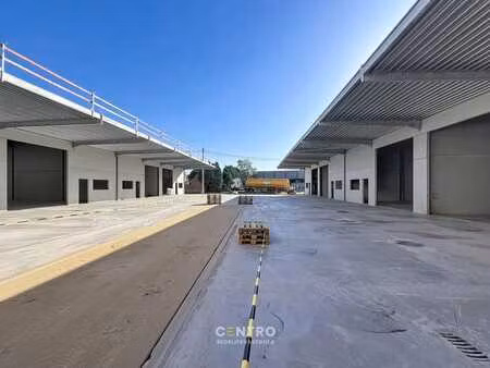 nieuwbouw kmo-units van 220m² te huur (vh van 7m  aparte ...
