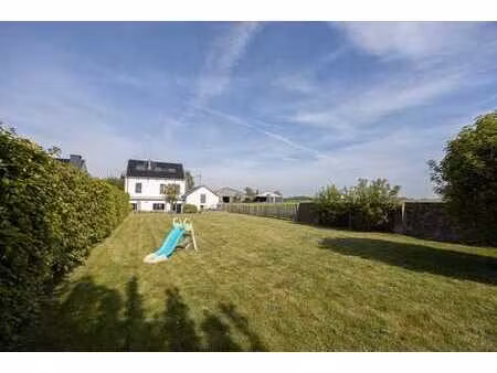 marbisoux: splendide maison rénovée 5ch avec jardin