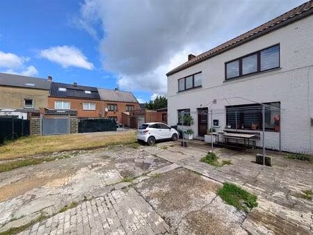 maison à vendre à rue du cortonnoy 45 velaine-sur-sambre (vbe33807)