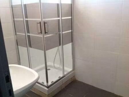 location appartement 2 pièces à frontignan (34110) : à louer 2 pièces / 55m² frontignan