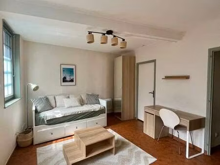 location appartement t1 meublé à rouen vieux-marché - st eloi (76000) : à louer t1 meublé 