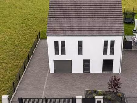 gros œuvre couvert fermé 4 façades de 5 chambres au calme!