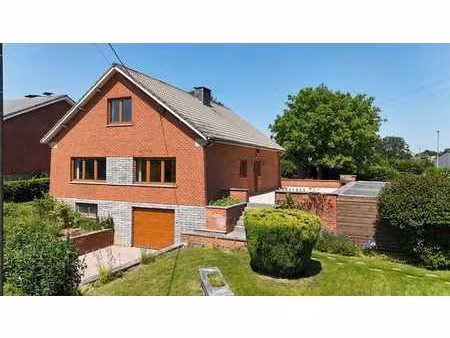 grand-rechain : charmante maison 4 chambres avec jardin