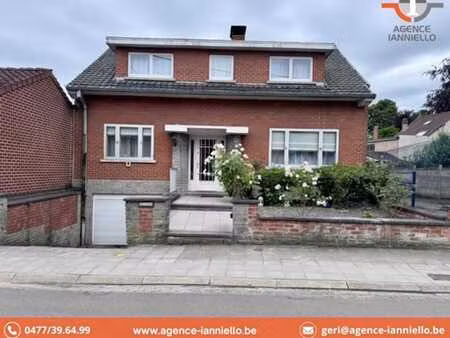 spacieuse villa à remettre au goût du jour