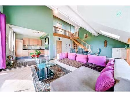 superbe duplex penthouse 2 ch. avec terrasse & garage