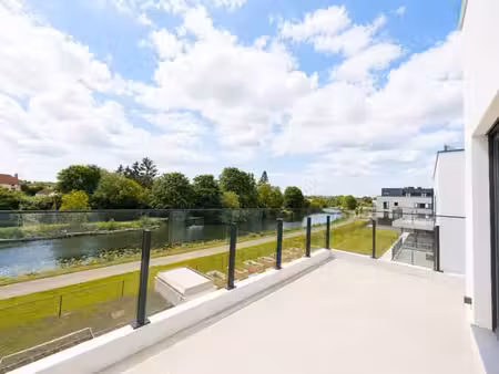 sous-option ! vue imprenable sur le canal