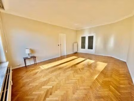 réf 2963 b - ixelles - appartement 2 chambres + terrasse