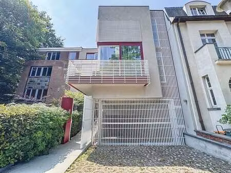 peb c+ - maison contemporaine 4/5 ch  jardin-terrasse