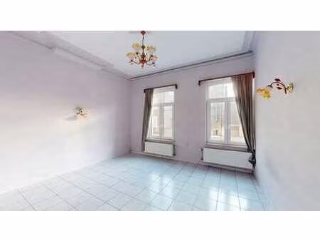 huart hamoir - maison +/-186m2 avec cour arriere +/-33m2