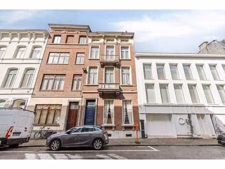 maison de maître de 373 m² à vendre au centre de malines