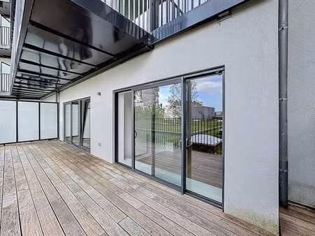 appartement 1 chambre avec terrasse.