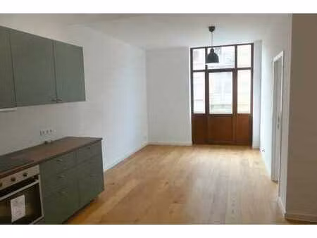 appartement lumineux avec balcon et terrasse