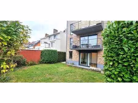 appartement 1 ch. avec jardin privatif et garage