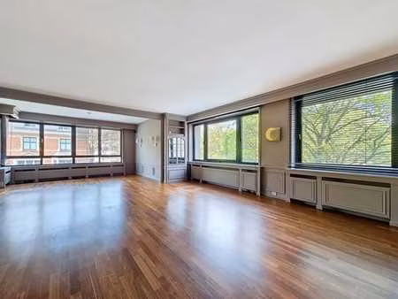place d’arezzo – 3 chambres + 2 parking