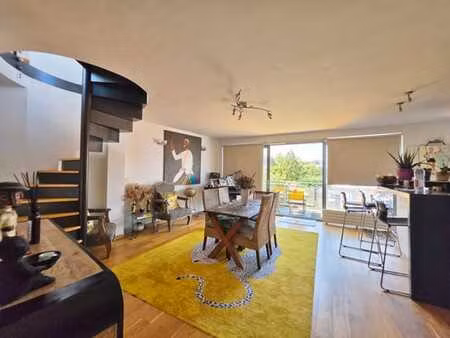 duplex penthouse ± 134m² + 46m² de terrasses + parking