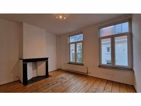 kot d'etudiant - quartier louise