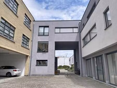 studio meublé chaleureux à proximité du centre de jette.