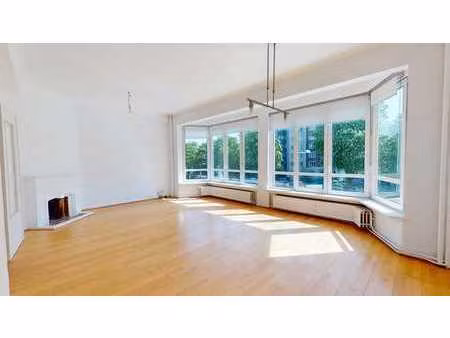petillon : superbe appartement 2 chambres de +/- 96m2
