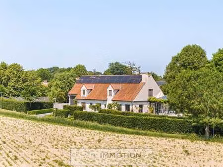 uniek gelegen villa met prachtig landelijk uitzicht in zw...